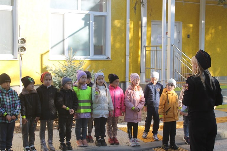 В евпаторийском детском саду прошла акция «Важный путь»