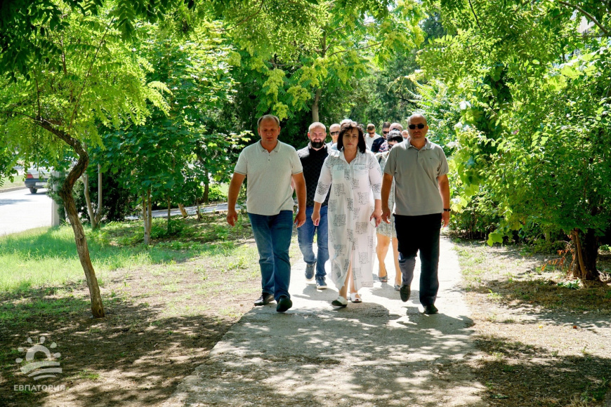 Михаил Назаров и Сергей Донец посетили Евпаторию и провели обход дворов