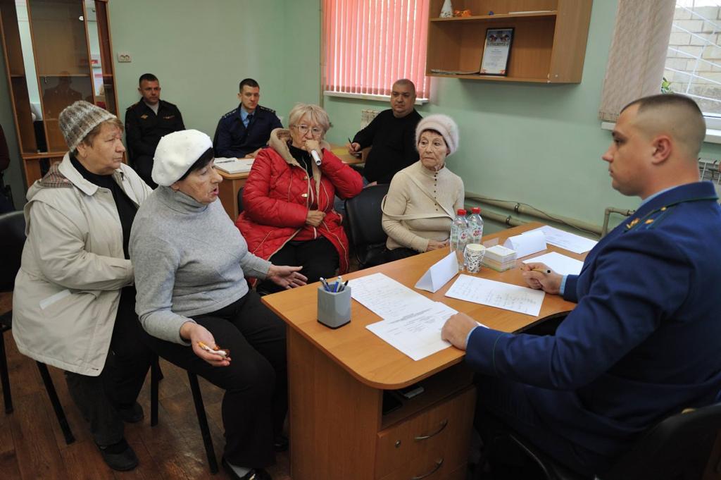 Прокурором города Евпатории проведён личный приём граждан
