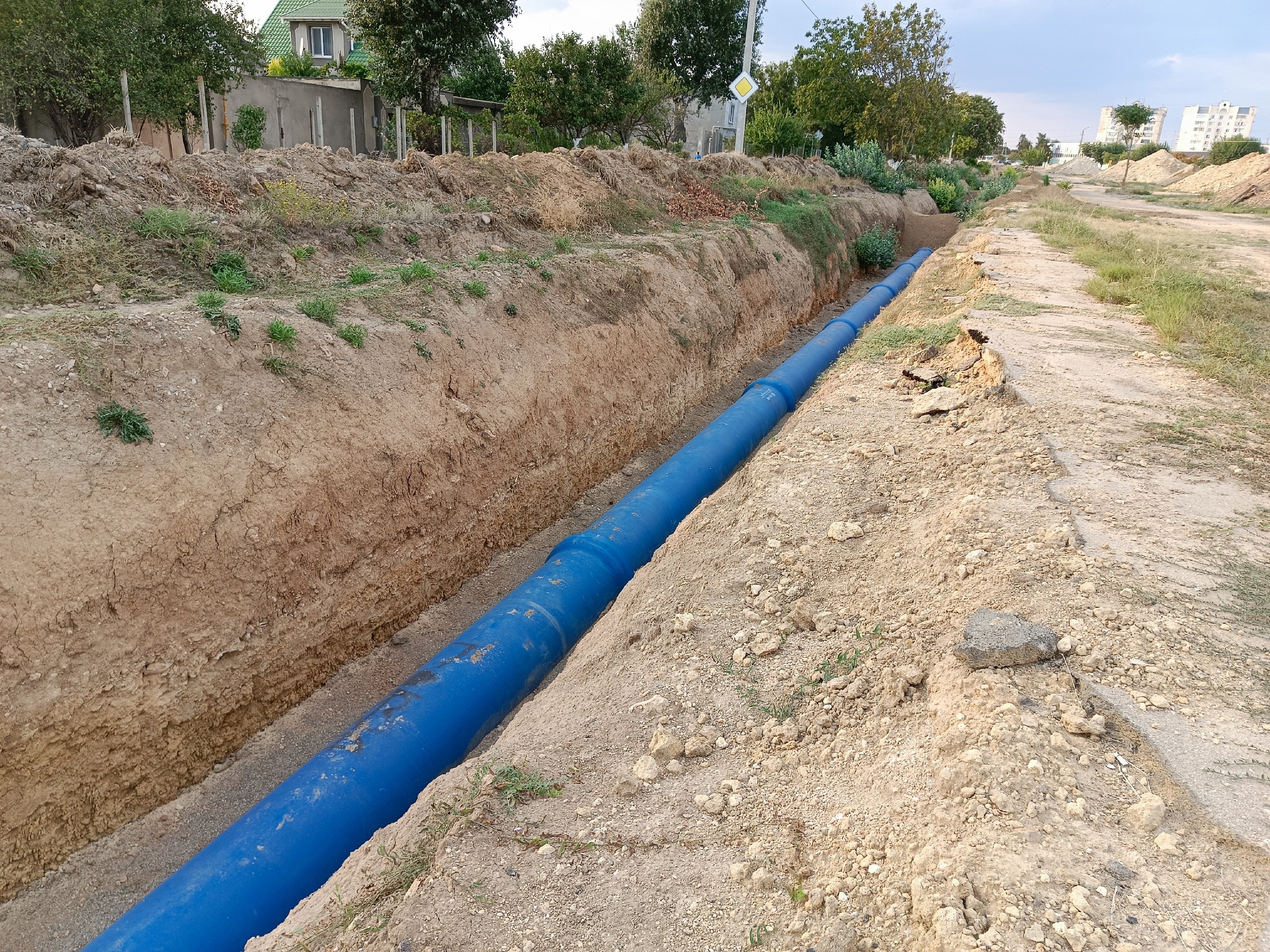 В Евпатории продолжается строительство нового водовода 