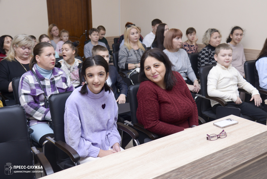 В Евпатории чествовали участников конкурса «ПРЕГРАД НЕТ»