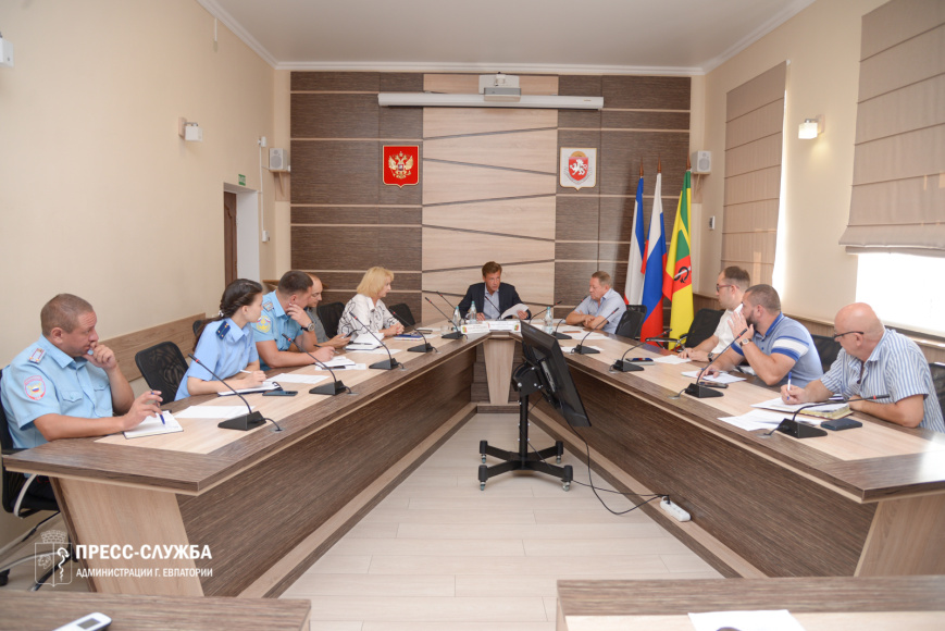 Состоялось заседание комиссии по вопросу прекращения водоснабжения в поселках Мирный и Новоозерное