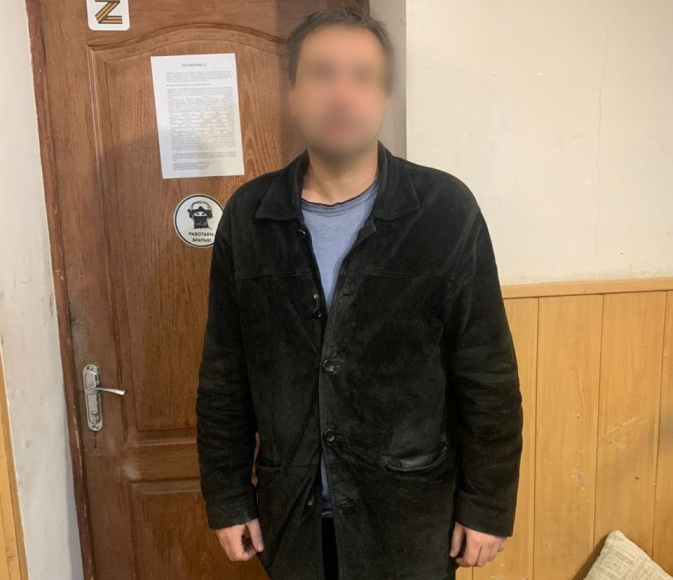 В Евпатории полицейские задержали подозреваемого в совершении ряда мошеннических действий