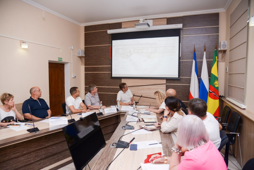 В Евпатории представили проект благоустройства набережной озера Мойнаки