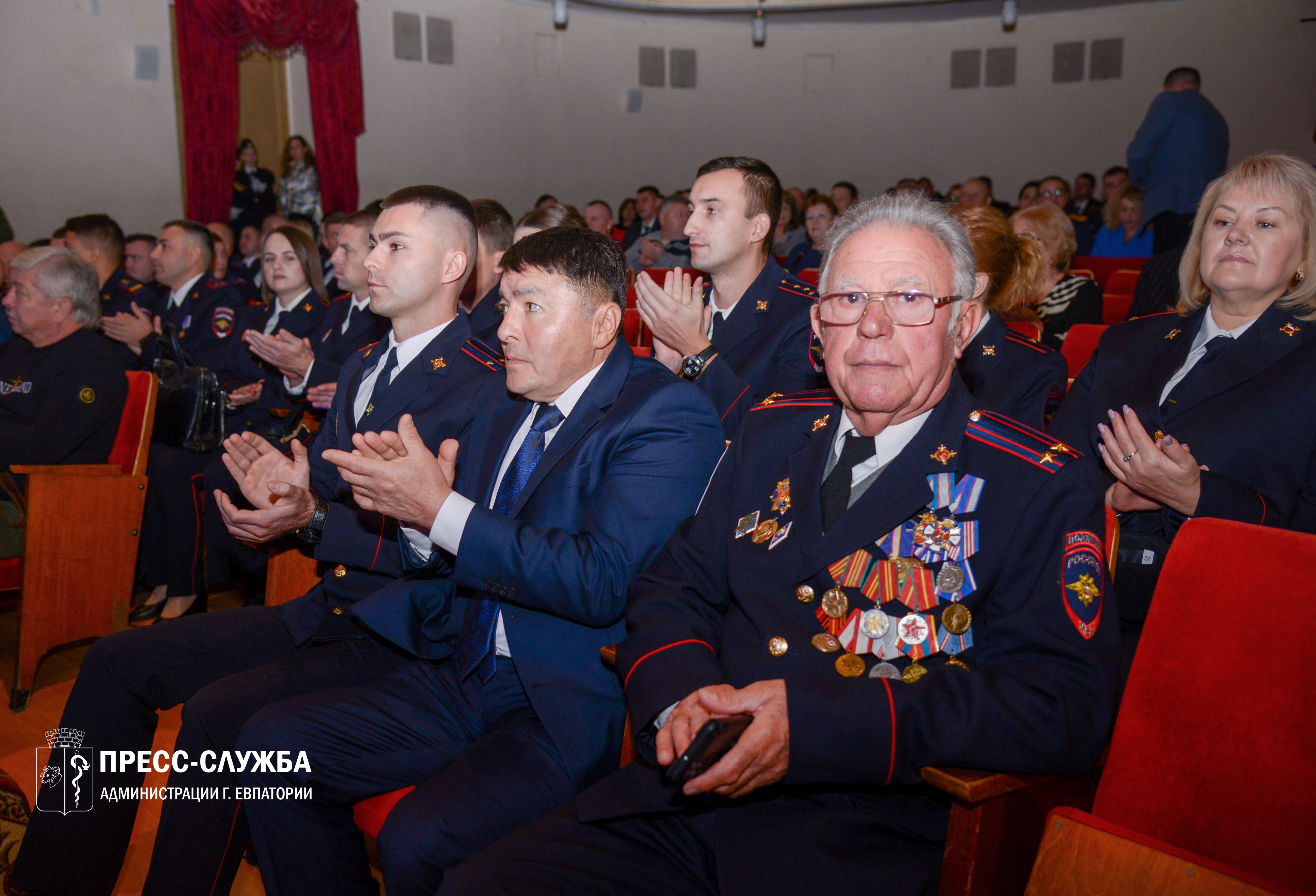 В Евпатории отметили День сотрудника органов внутренних дел