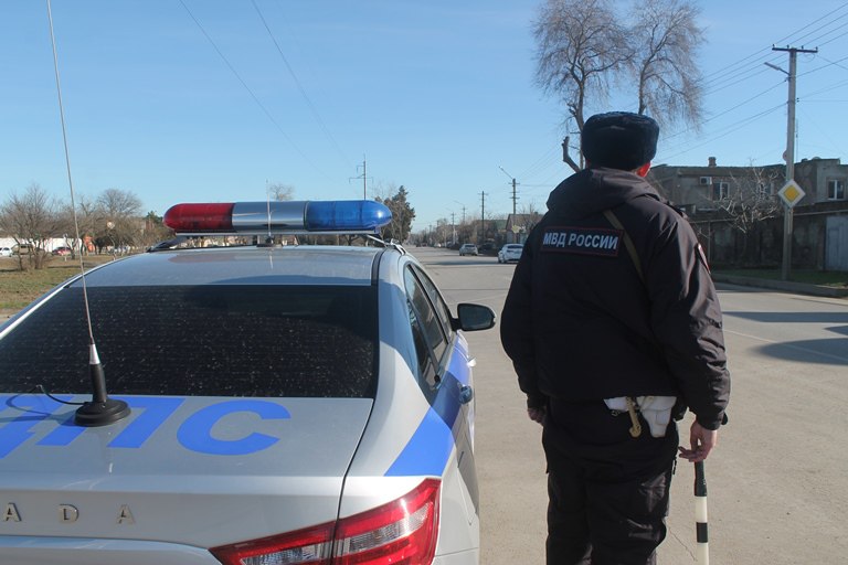 В Евпатории сотрудники Госавтоинспекции провели мероприятия, направленные на усиление безопасности пешеходов