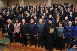В Евпатории прошло торжественное собрание, посвящённое Дню сотрудника органов внутренних дел