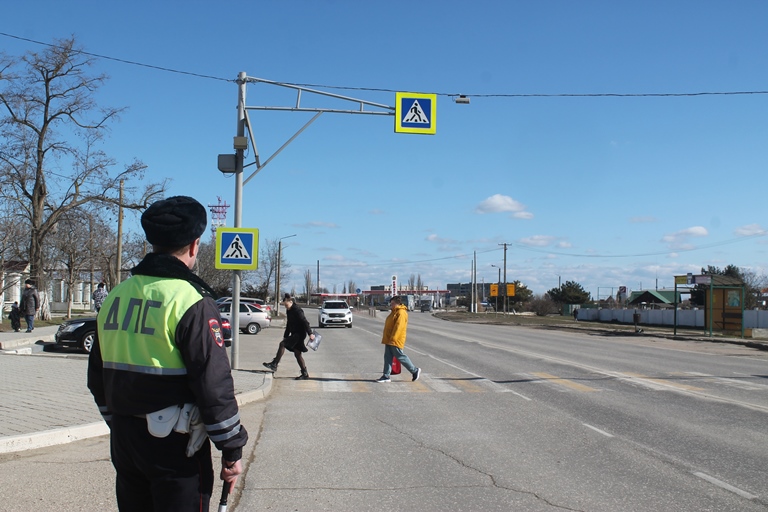 В Евпатории подведены итоги мероприятий по обеспечению безопасности пешеходов