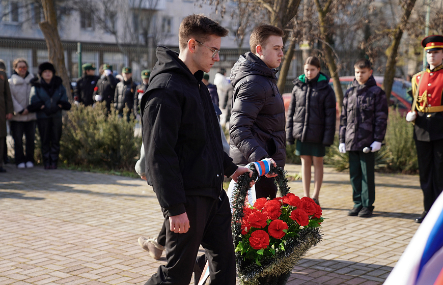 Открытие памятного знака «Защитникам Отечества»: память, единство и благодарность