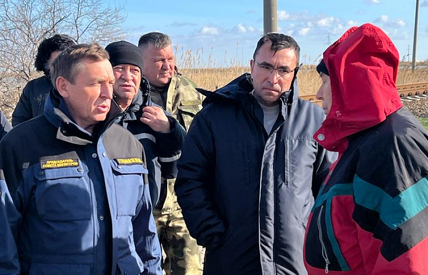 Глава крымского правительства и министр ЧС Крыма посетили Евпаторию