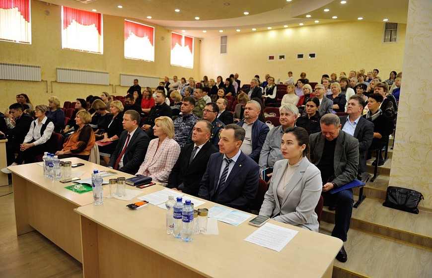 В Евпатории состоялся семинар-практикум по антитеррористической безопасности для руководителей образовательных организаций
