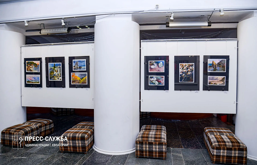 В Евпатории проходит выставка евпаторийских художников