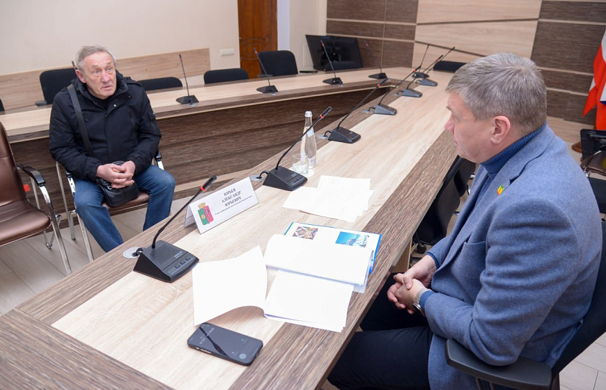 Глава администрации Евпатории провел прием граждан