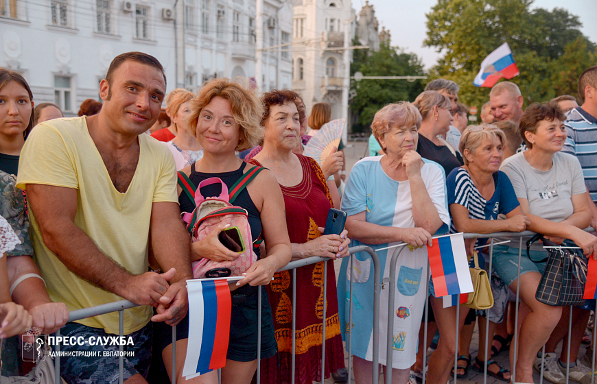 В Евпатории отметили День Государственного флага РФ