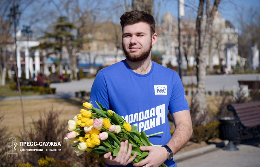 В Евпатории прошла акция «Вам, любимые»
