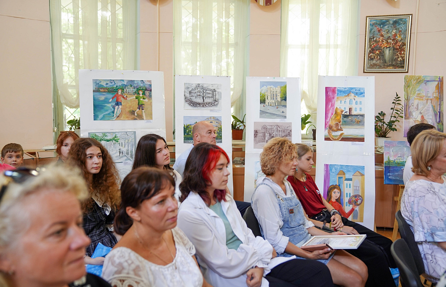 В Евпатории наградили участников конкурса рисунков, посвященного 150-летию со дня рождения архитектора Сеферова