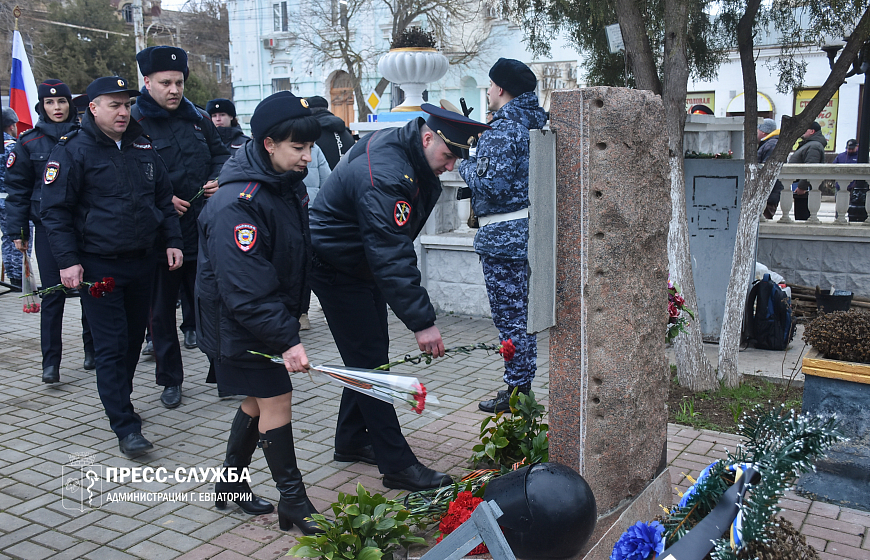 В Евпатории почтили память погибшего на майдане бойца «Беркута» Андрея Федюкина