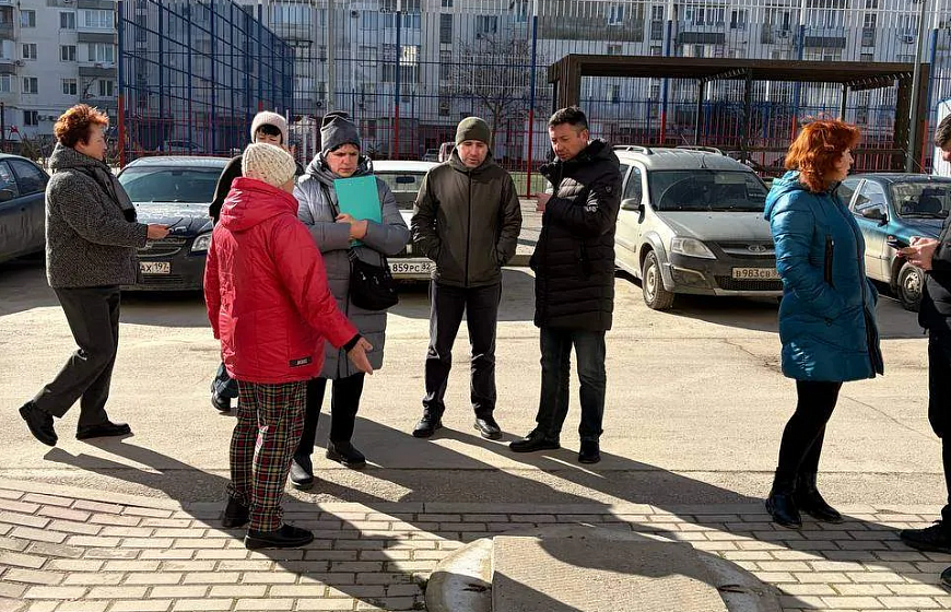 Заместители главы администрации продолжают обходы многоквартирных домов