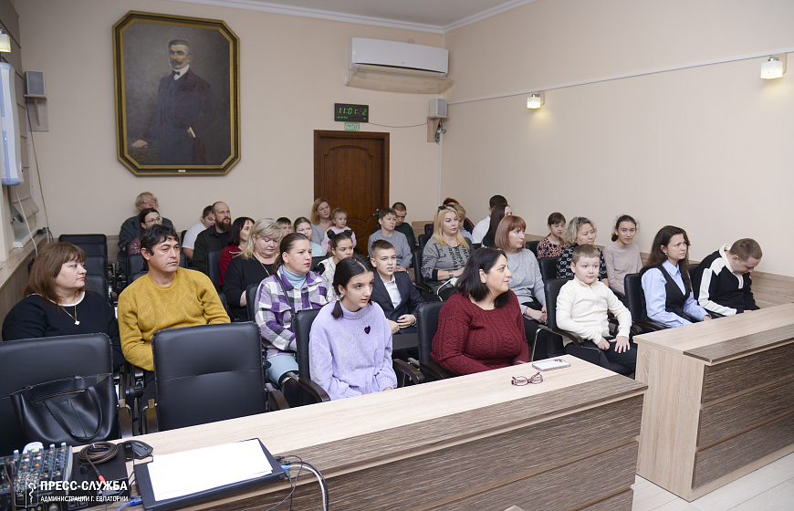 В Евпатории чествовали участников конкурса «ПРЕГРАД НЕТ»