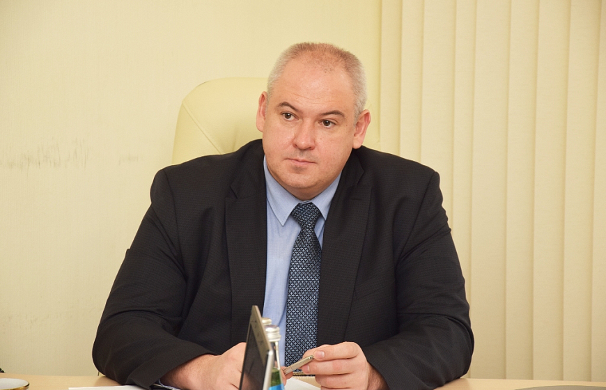Начальник Крымфиннадзора провел личный прием граждан в Евпатории