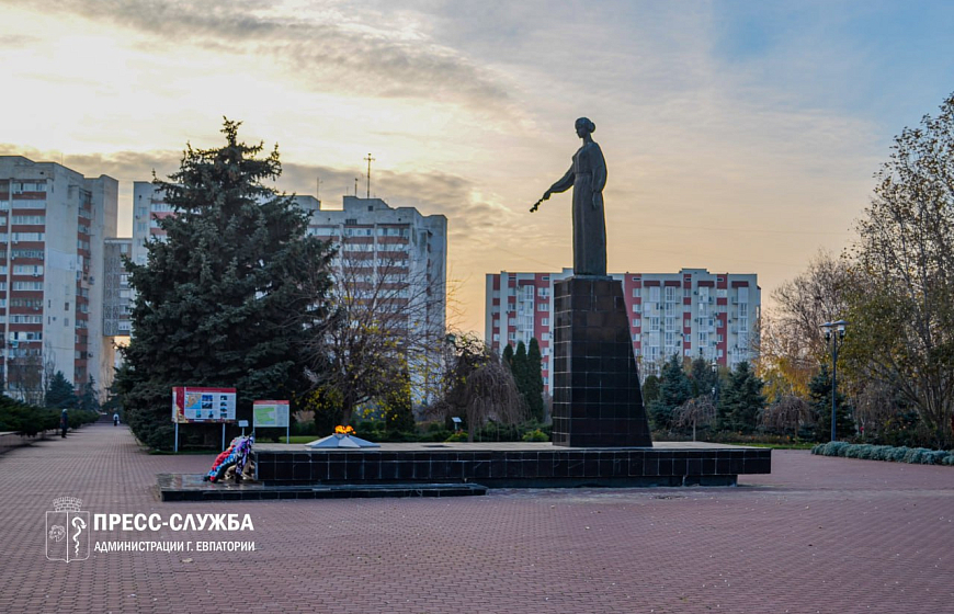 На мемориале «Красная горка» обновили горелочное устройство Вечного огня на памятнике «Скорбящая мать»