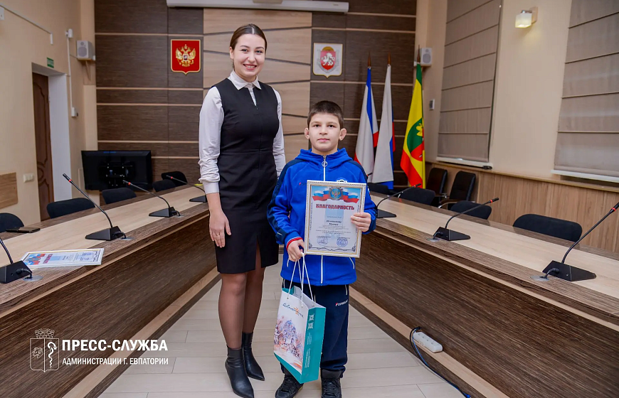 Юные борцы из Евпатории отмечены наградами за успехи на Первенстве России